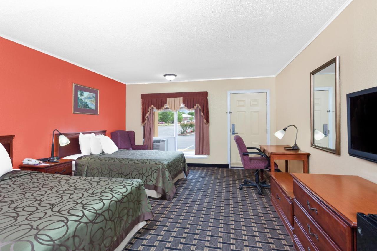 Travelodge By Wyndham Jackson I-40 Exit 82 Exteriér fotografie