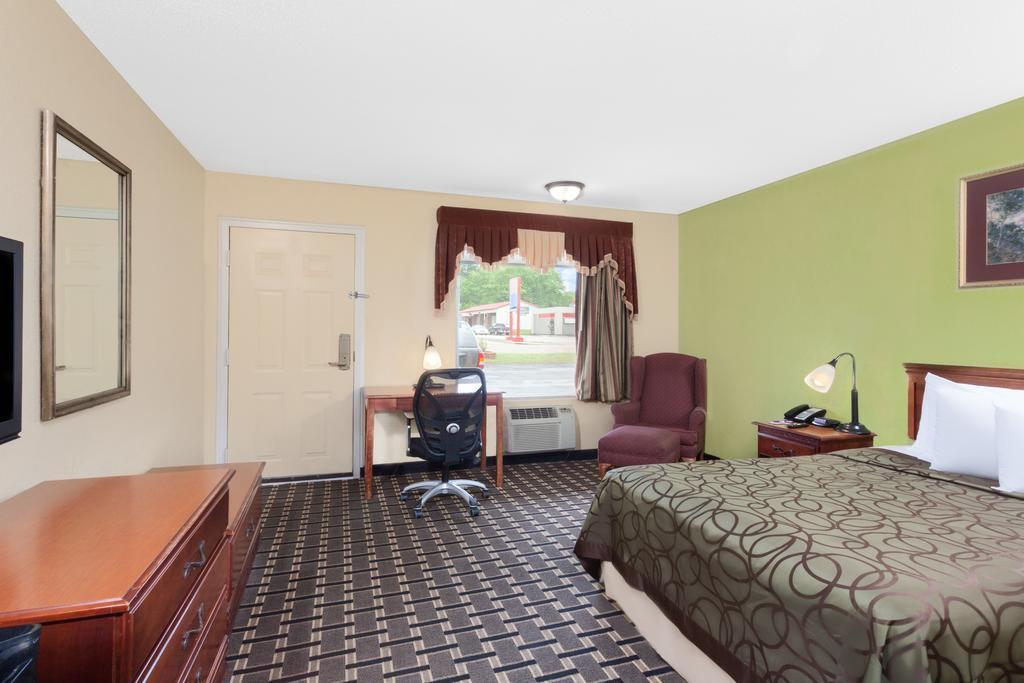 Travelodge By Wyndham Jackson I-40 Exit 82 Exteriér fotografie