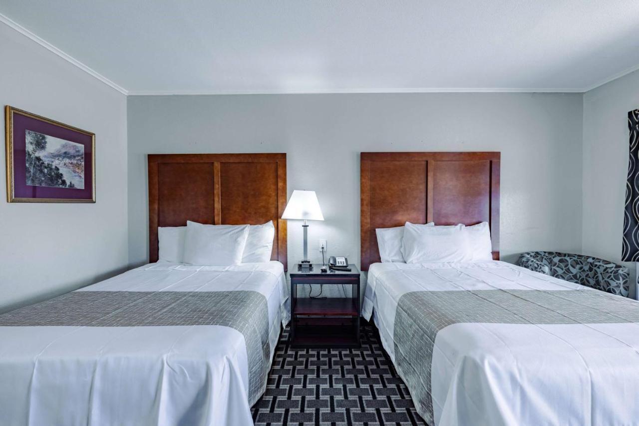 Travelodge By Wyndham Jackson I-40 Exit 82 Exteriér fotografie